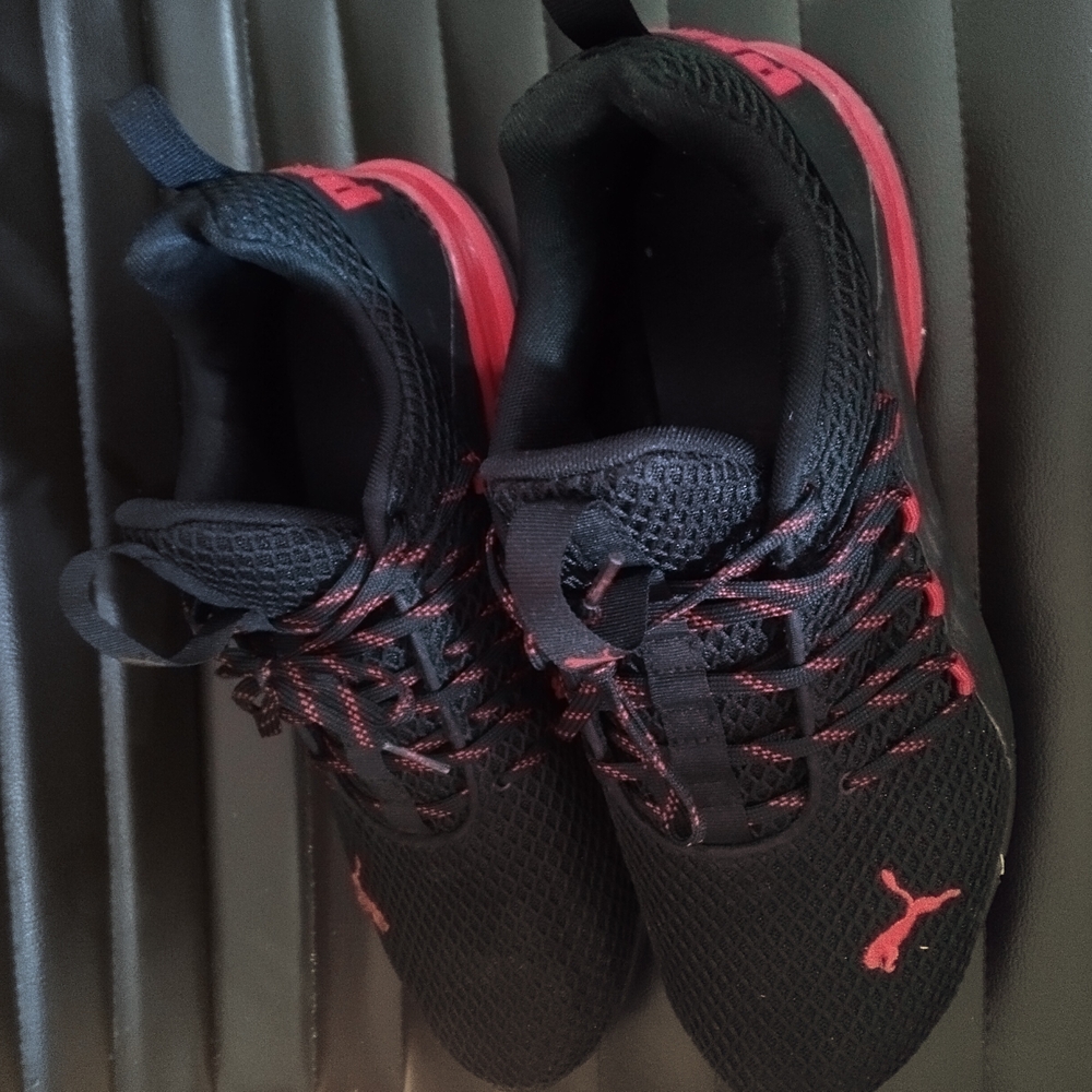 Men's Puma Black and Red Athletic Shoes